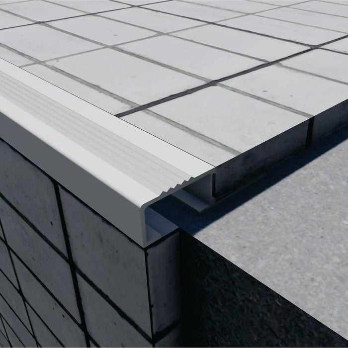 Aluminijumski stepenišni reljefni profil 330 H=10mm
